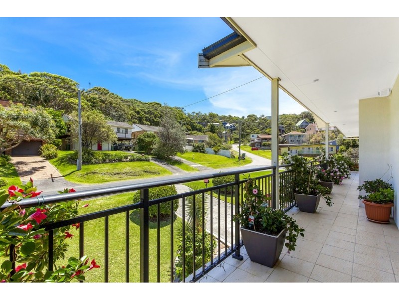 82 Del Rio Drive, Copacabana NSW 2251