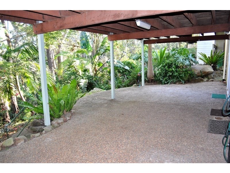 16 Tabletop Road, North Avoca NSW 2260