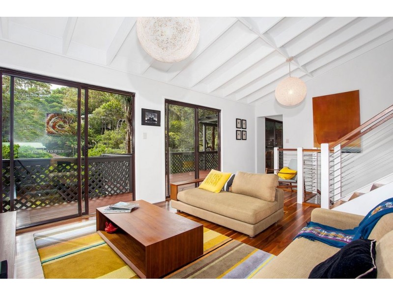 32 Surfrider Avenue, North Avoca NSW 2260