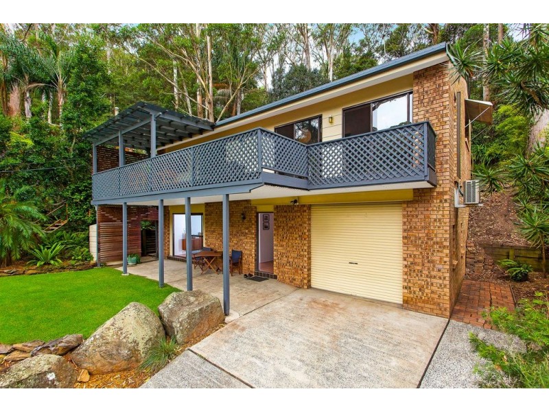 32 Surfrider Avenue, North Avoca NSW 2260