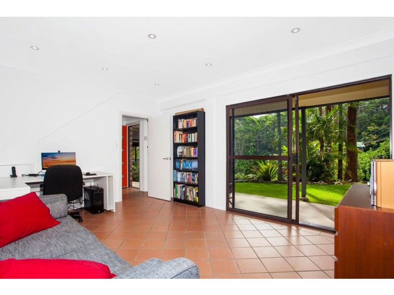 32 Surfrider Avenue, North Avoca NSW 2260