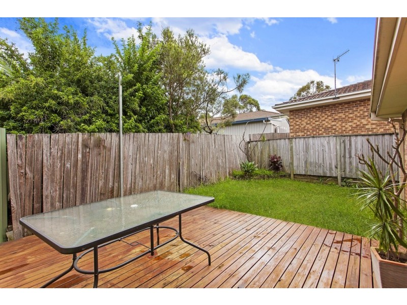 2/5 Aurora Place, Bateau Bay NSW 2261