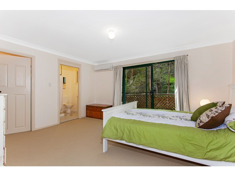 20 Palmgrove Place, North Avoca NSW 2260