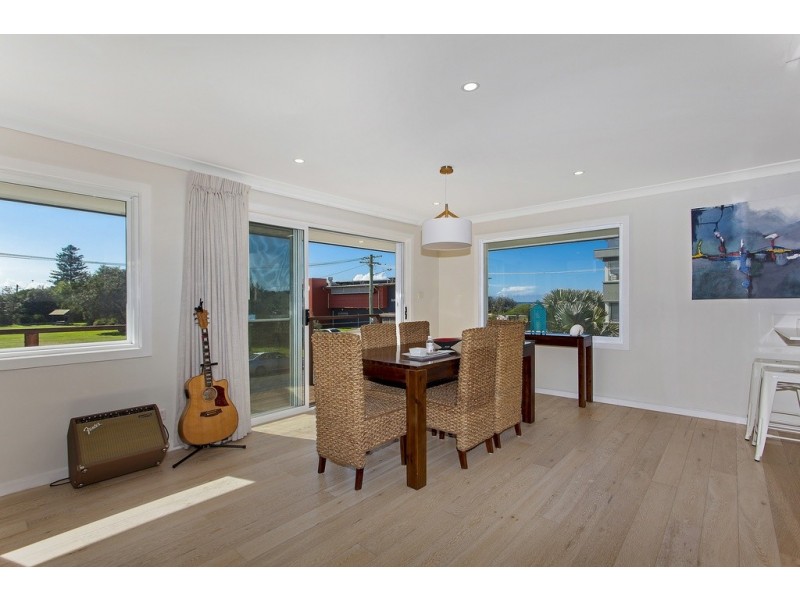 4 Dover Road, Wamberal NSW 2260