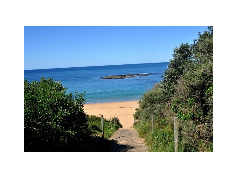 5 Boos Road, Forresters Beach NSW 2260