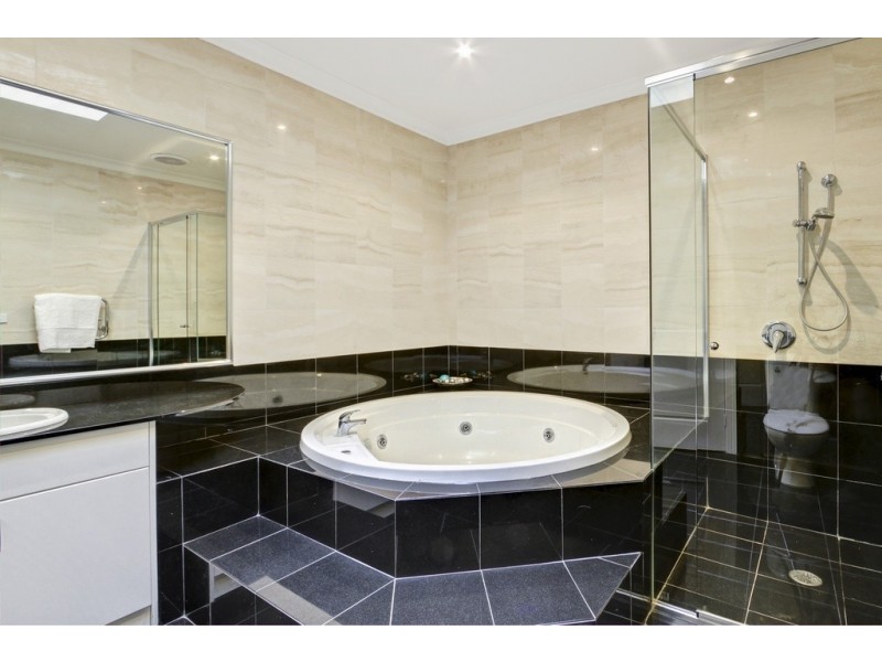 9 Avoca Valley Way, Kincumber NSW 2251