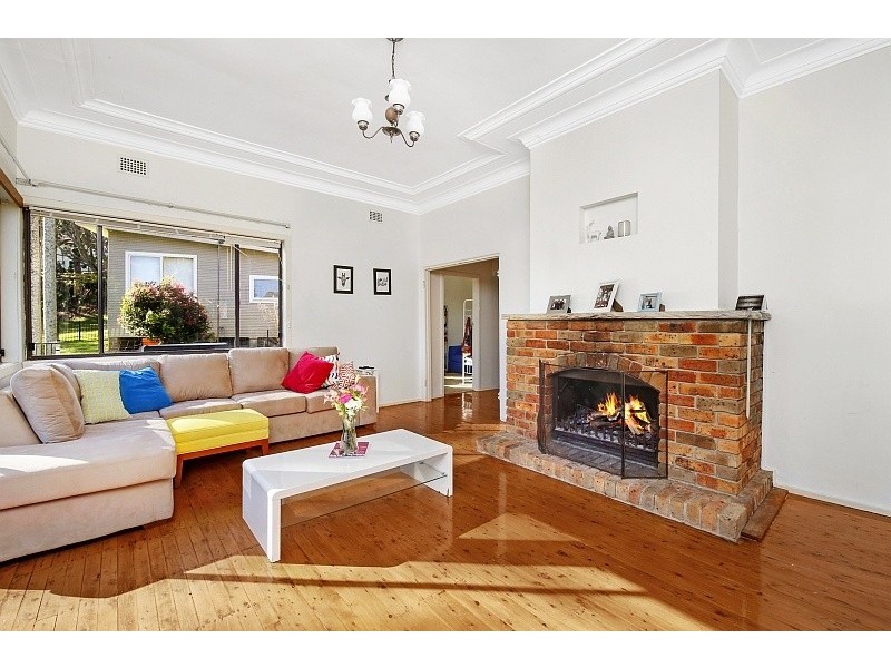 319c Avoca Drive, Green Point NSW 2251
