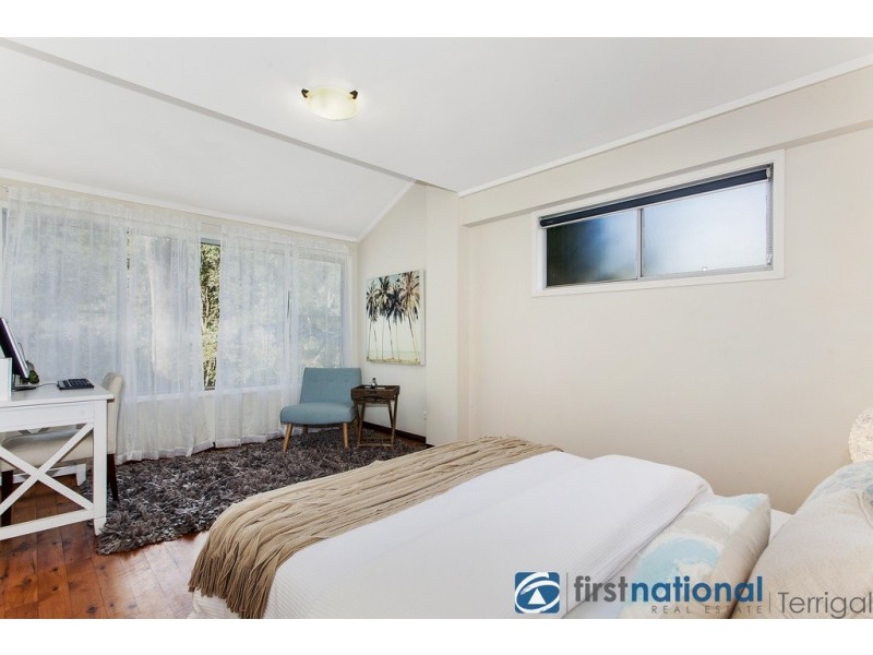 14 Palmgrove Place, North Avoca NSW 2260