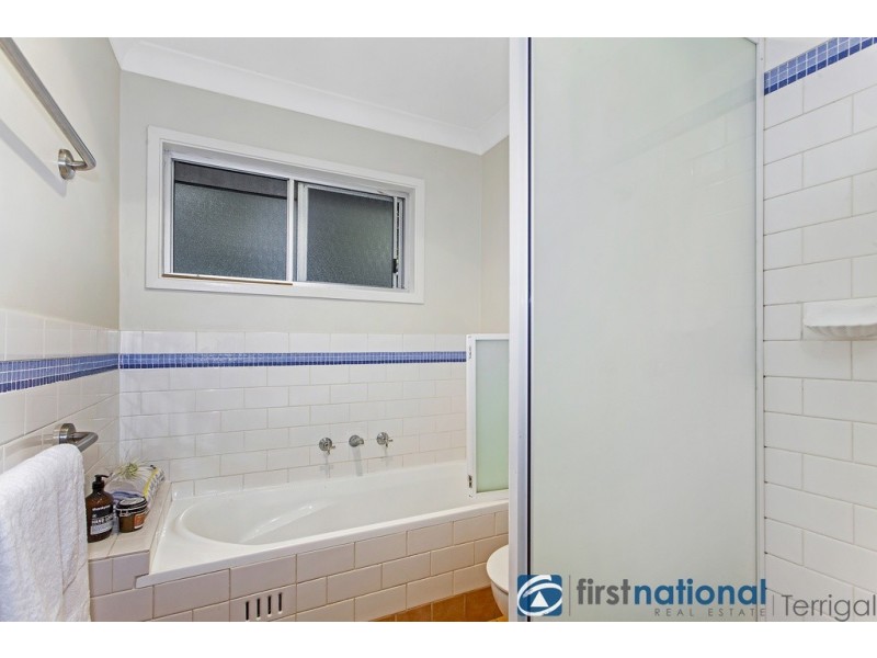 14 Palmgrove Place, North Avoca NSW 2260