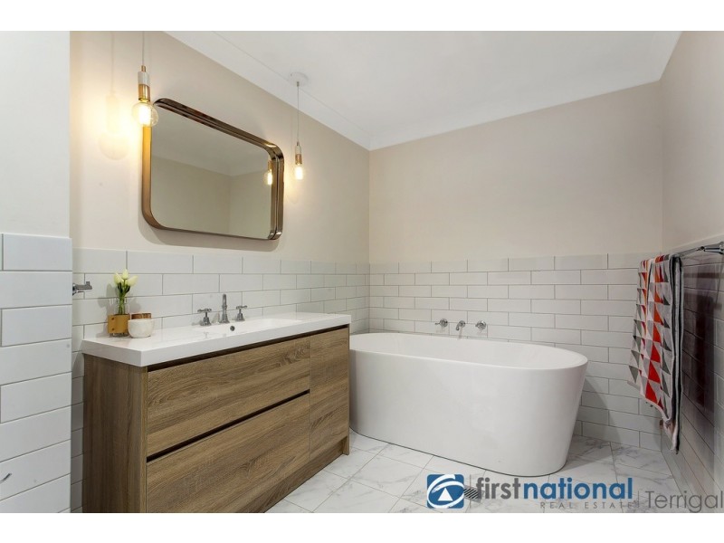 17 Golden Grove Circuit, Terrigal NSW 2260