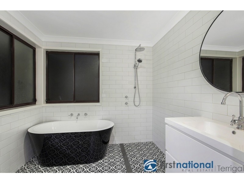 17 Golden Grove Circuit, Terrigal NSW 2260