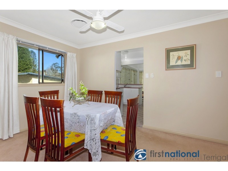 70 Lake Shore Drive, North Avoca NSW 2260