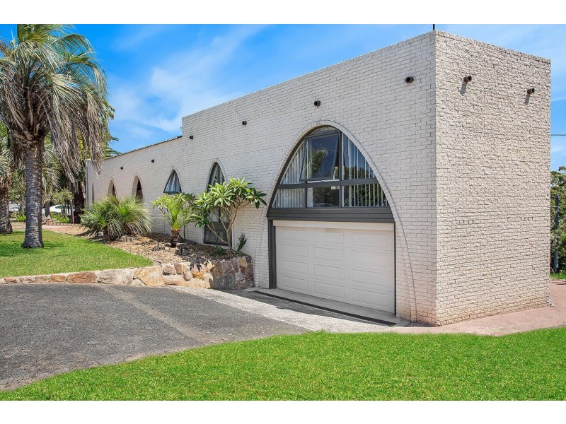 2/152 Scenic Highway, Terrigal NSW 2260