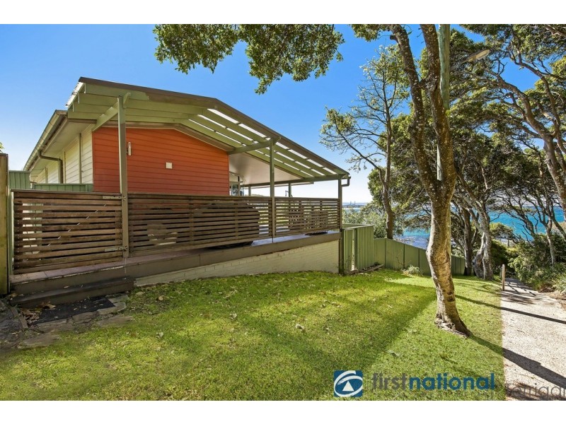 8 Bald Street, Norah Head NSW 2263