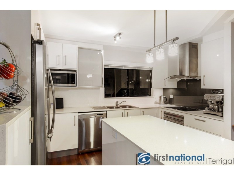 1 Bellevue Crescent, North Avoca NSW 2260