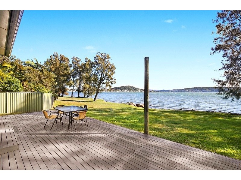 319c Avoca Drive, Green Point NSW 2251