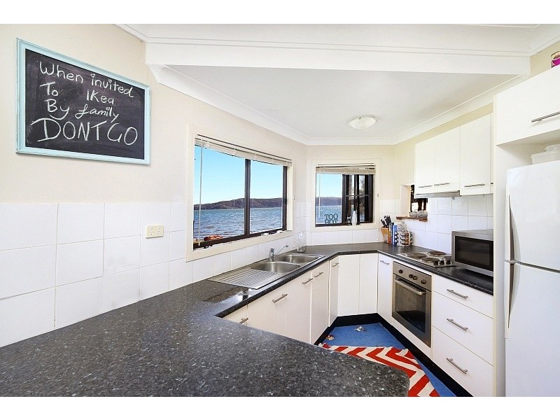 319c Avoca Drive, Green Point NSW 2251