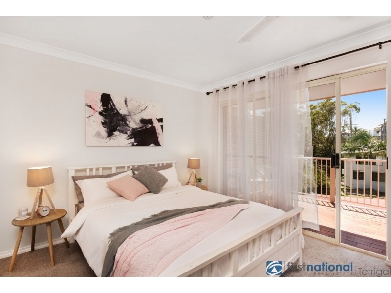2/4 Woolunga Avenue, Terrigal NSW 2260