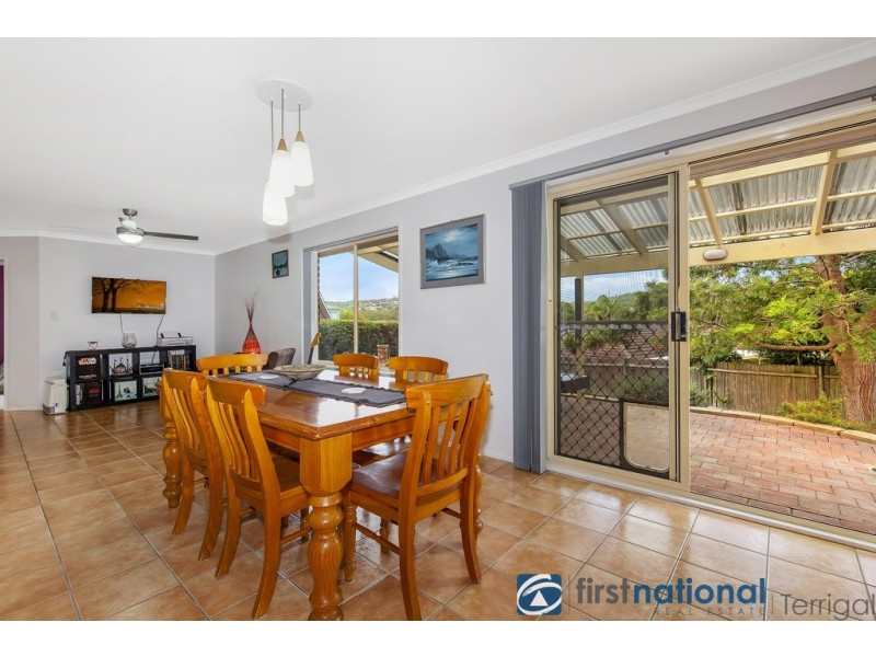 21 Walch Avenue, Bateau Bay NSW 2261