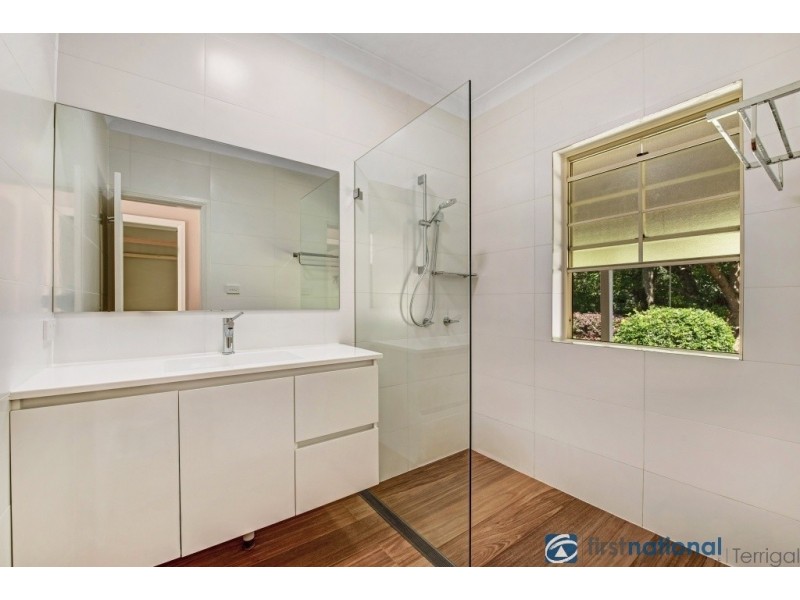 1/281 Oak Road, Matcham NSW 2250