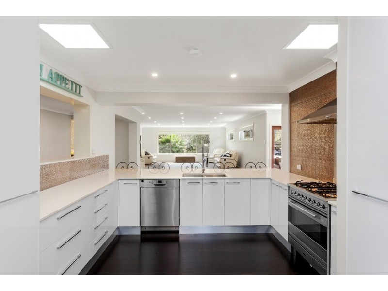 7 Somerset Close, Wamberal NSW 2260