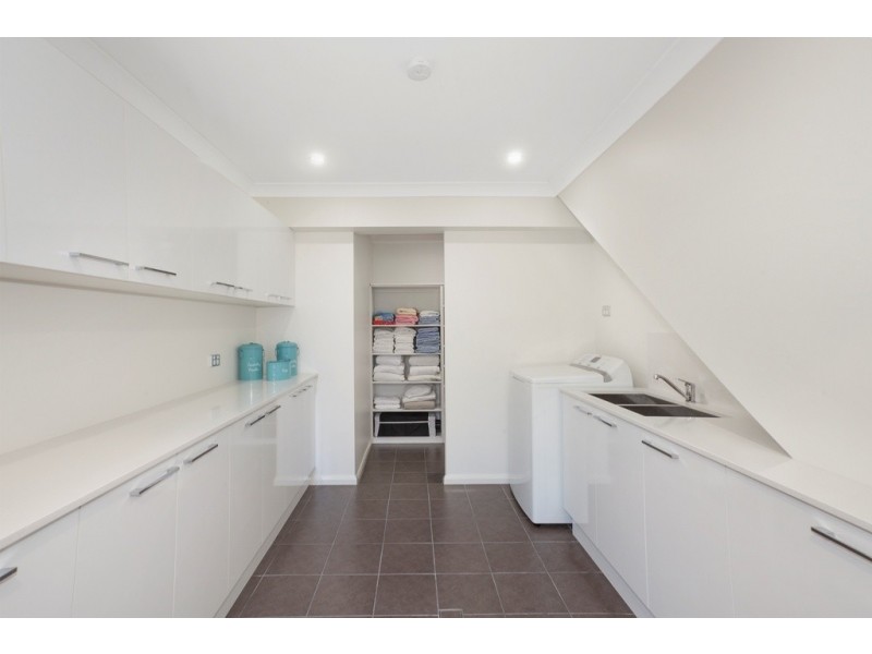 7 Somerset Close, Wamberal NSW 2260