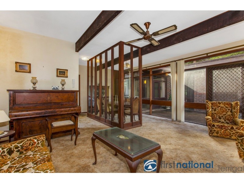 7 Elissa Crescent, Wyoming NSW 2250