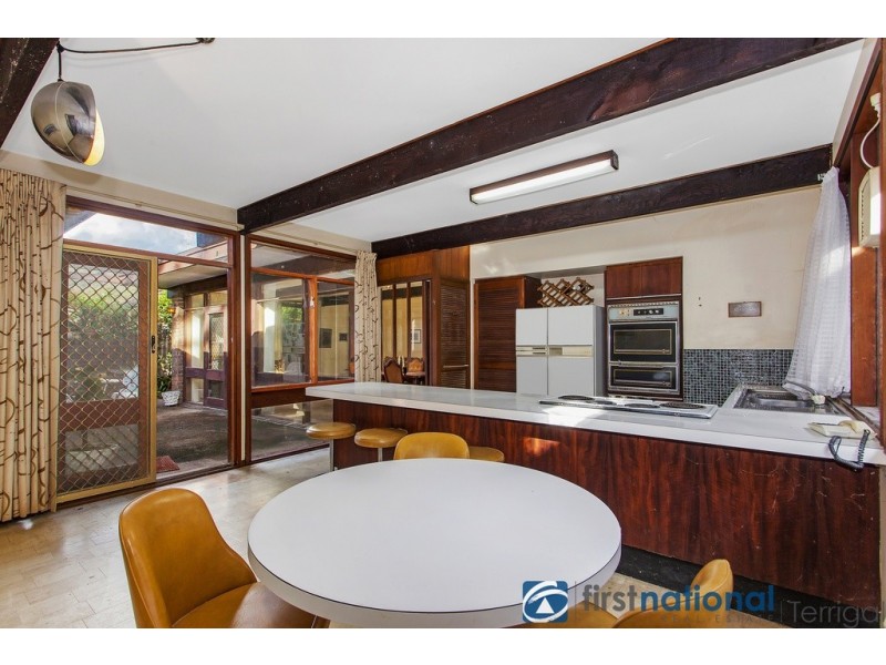7 Elissa Crescent, Wyoming NSW 2250