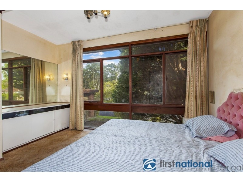7 Elissa Crescent, Wyoming NSW 2250