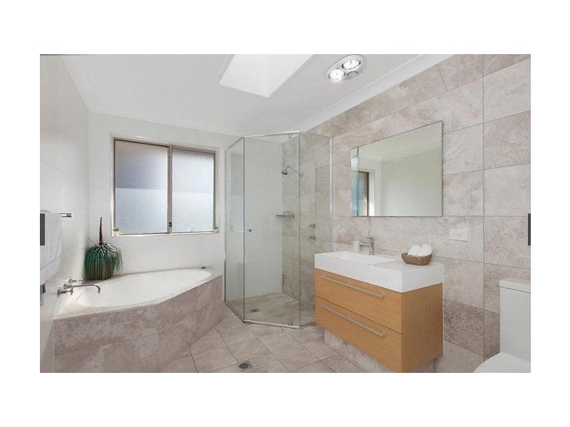 1/29 North Scenic Rd, Forresters Beach NSW 2260