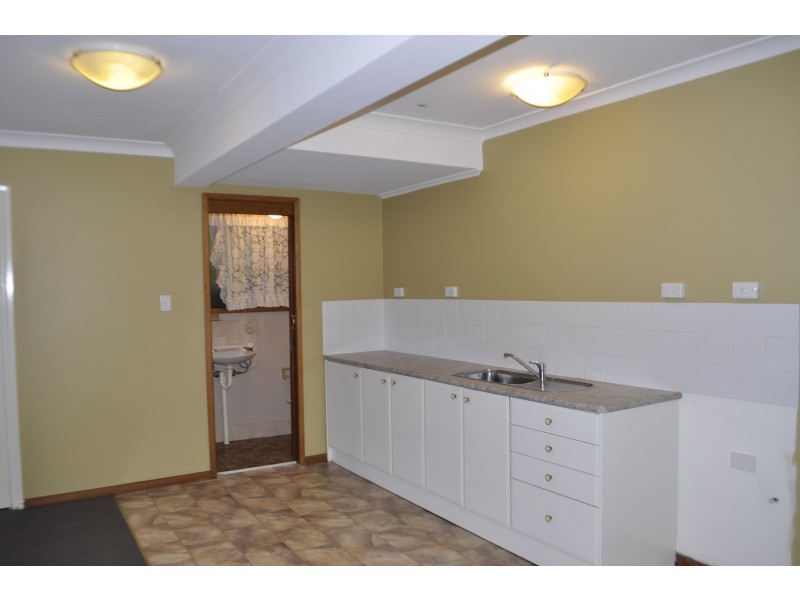73 Old Gosford Rd, Wamberal NSW 2260