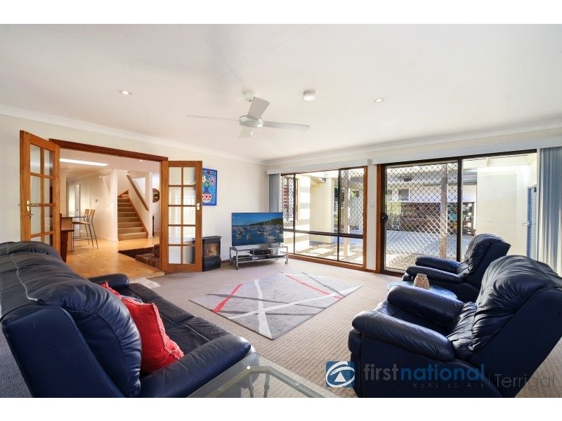 60 Windsor Road, Wamberal NSW 2260