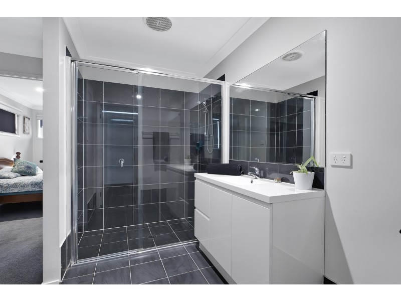 74 Chetwynd Road, Erina NSW 2250