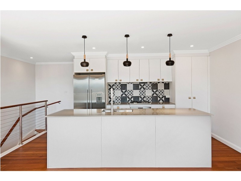 2/5 Tiarri Cr, Terrigal NSW 2260