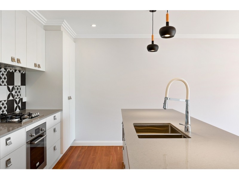 2/5 Tiarri Cr, Terrigal NSW 2260