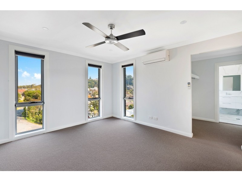 2/5 Tiarri Cr, Terrigal NSW 2260