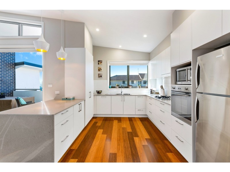 3/5 Tiarri Cr, Terrigal NSW 2260