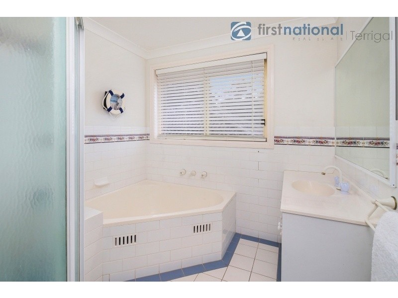 44 Windemere Drive, Terrigal NSW 2260