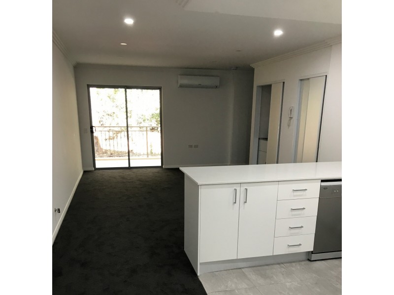 18/71-73 Faunce Street West, Gosford NSW 2250