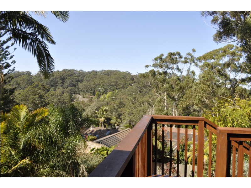 6 Beachcomber Parade, North Avoca NSW 2260