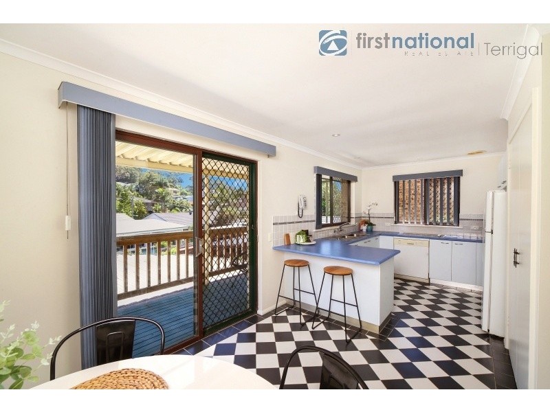 6 Dale Close, Terrigal NSW 2260