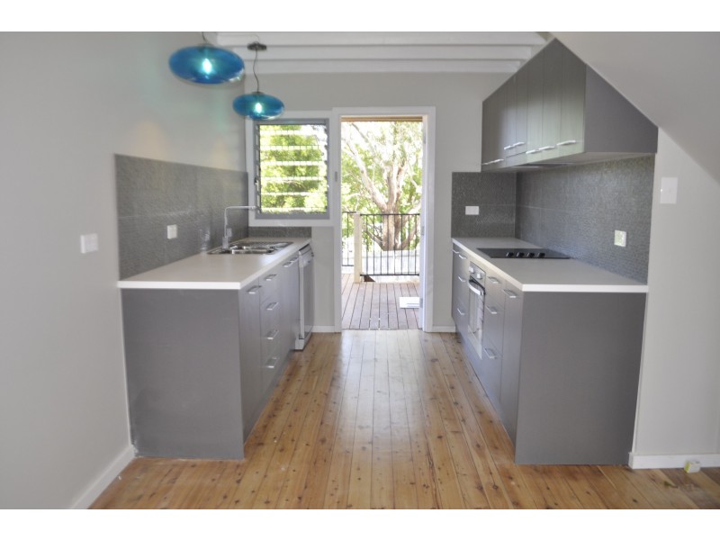 18 Oberton St, Kincumber NSW 2251