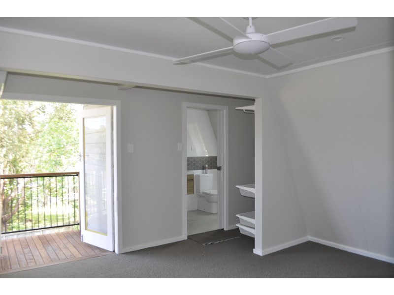 18 Oberton St, Kincumber NSW 2251