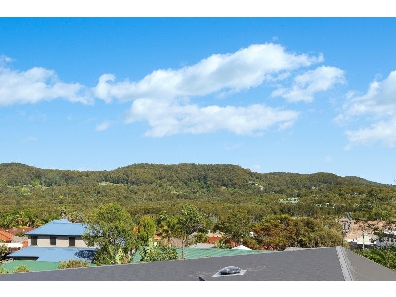 40 Forresters Beach Road, Forresters Beach NSW 2260