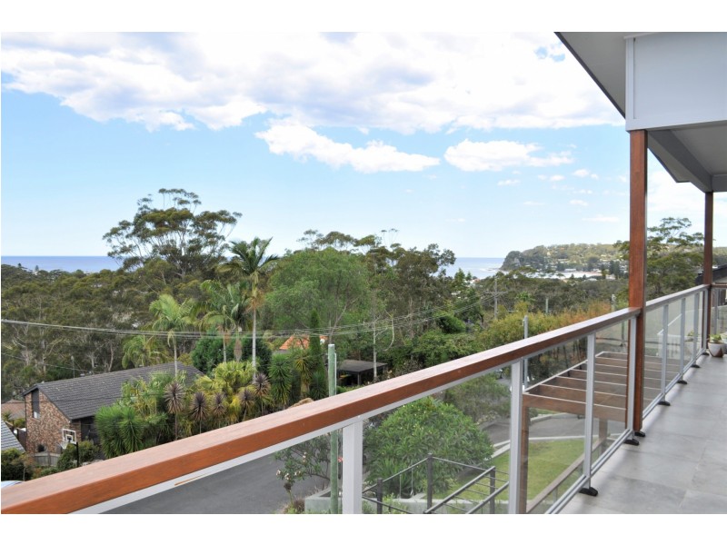 17 Beachcomber Pde, North Avoca NSW 2260