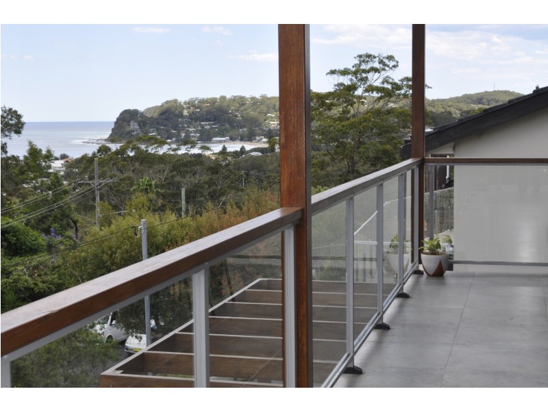 17 Beachcomber Pde, North Avoca NSW 2260