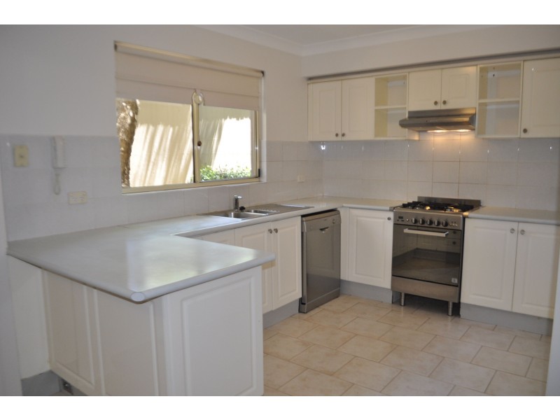 2/9-11 Junction Rd, Terrigal NSW 2260