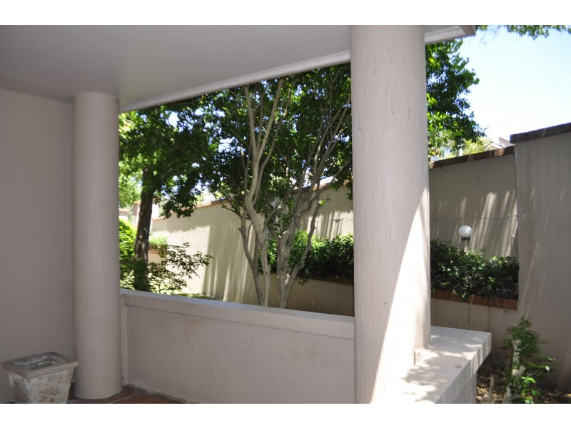 2/9-11 Junction Rd, Terrigal NSW 2260