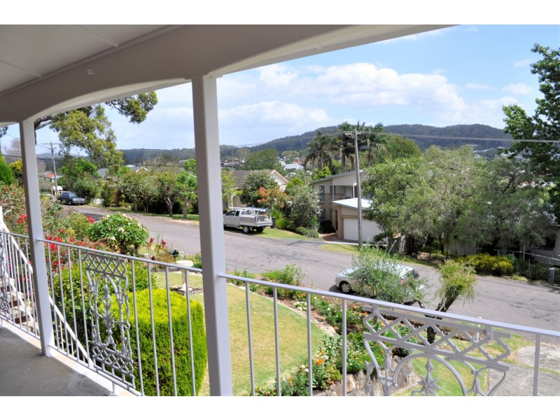 22 Hilltop Rd, Wamberal NSW 2260