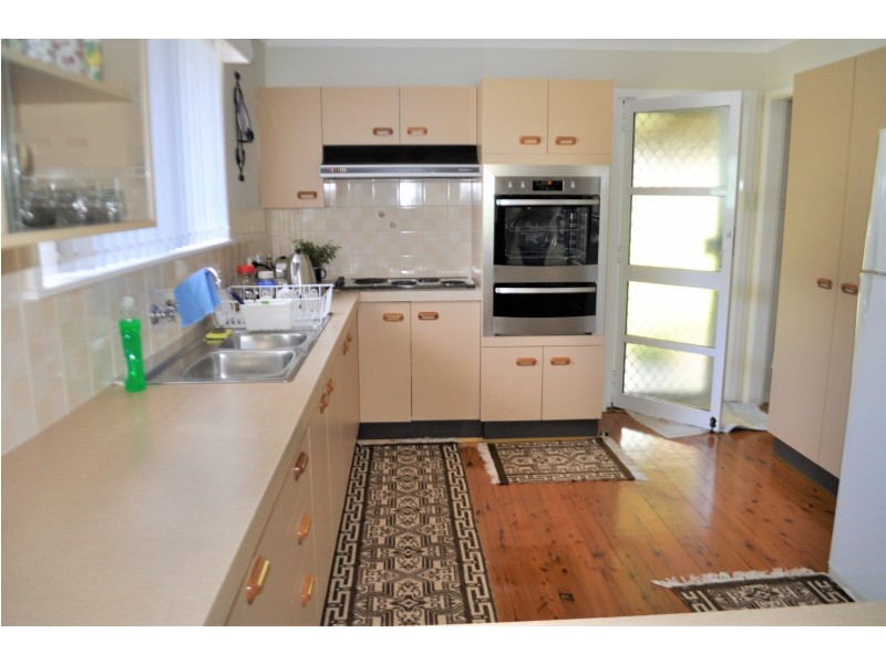 22 Hilltop Rd, Wamberal NSW 2260